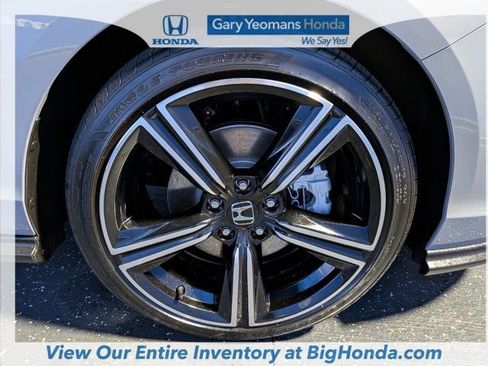 Used 2025 Honda Accord Sport image 15