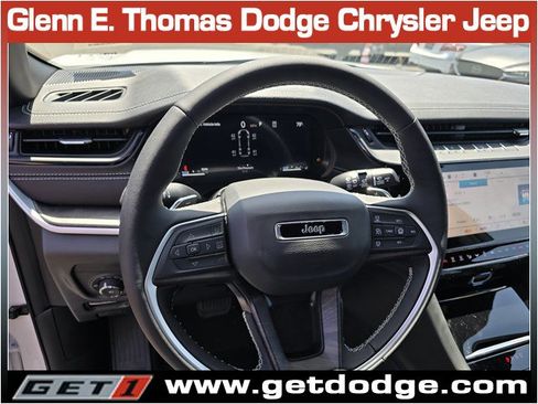 New 2026 Jeep Grand Cherokee L Limited w/ Limited Altitude Package AWD/4WD image 11