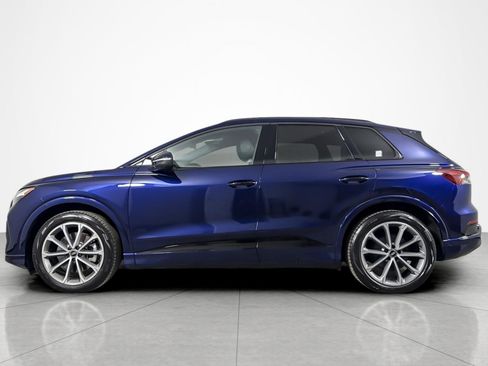 Used 2026 Audi Q4 e-tron Premium Plus w/ Premium Plus AWD/4WD image 2