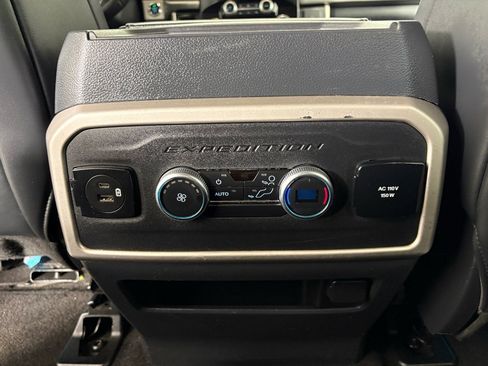 Used 2023 Ford Expedition Max XLT image 48