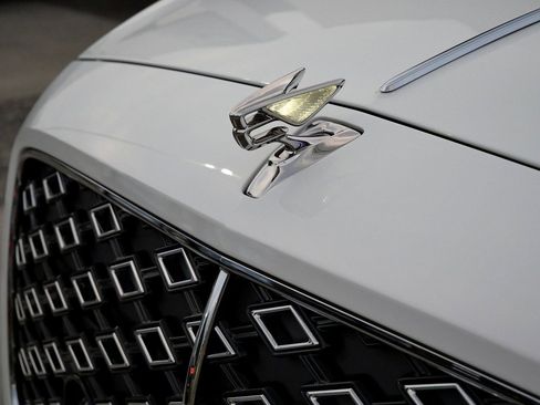 New 2026 Bentley Flying Spur Plug-In Hybrid image 10