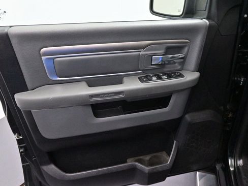 Used 2016 RAM 1500 SLT AWD/4WD image 10