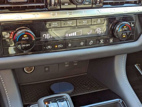 New 2026 Nissan Pathfinder SL w/ SL Premium Package image 23