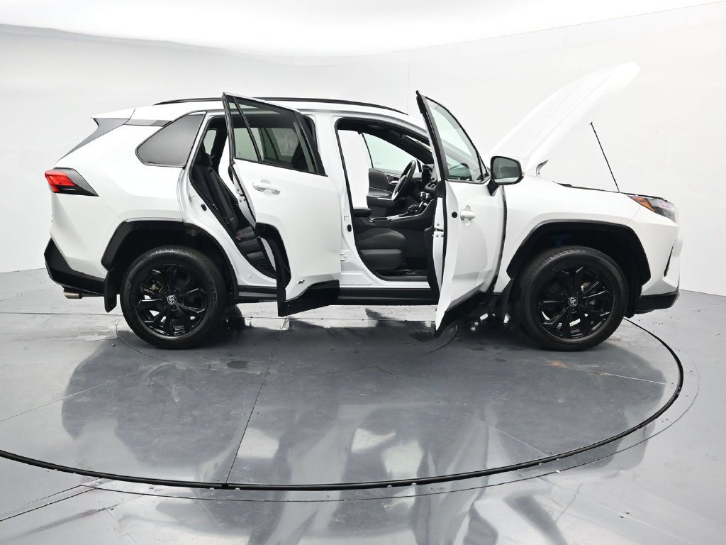 Used 2024 Toyota RAV4 SE AWD/4WD image 41