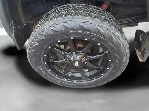 Used 2015 GMC Sierra 2500 Denali image 8