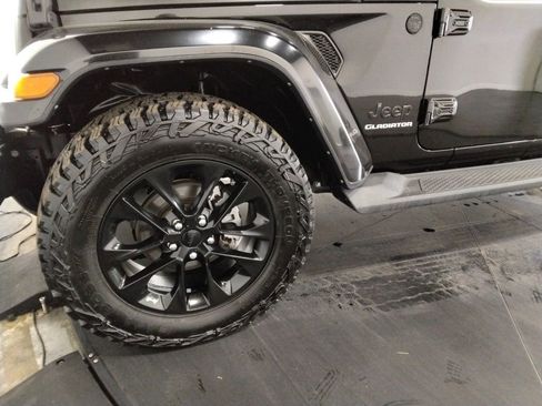 Used 2021 Jeep Gladiator Overland image 50