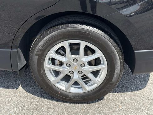 Used 2024 Chevrolet Equinox LT FWD image 5