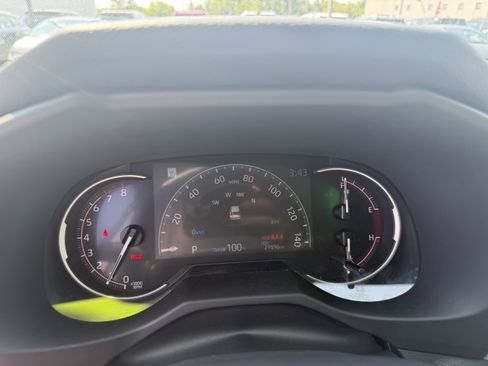 Certified 2025 Toyota RAV4 XLE AWD/4WD image 8