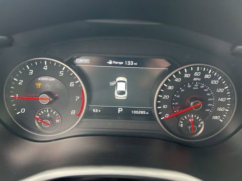 Used 2018 Kia Stinger GT2 image 10