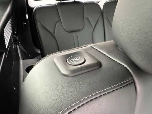 New 2026 Kia Sorento SX image 25