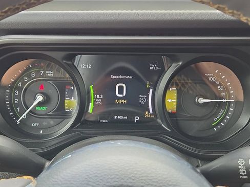 Used 2024 Jeep Wrangler Unlimited Sahara AWD/4WD image 50