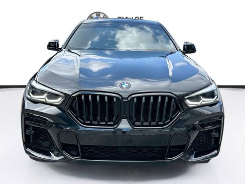 Used 2022 BMW X6 M50i w/ Premium Package image 2