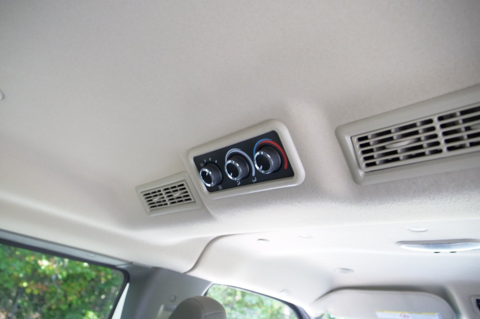 Used 2022 GMC Savana 2500 w/ Communications Package RWD image 24