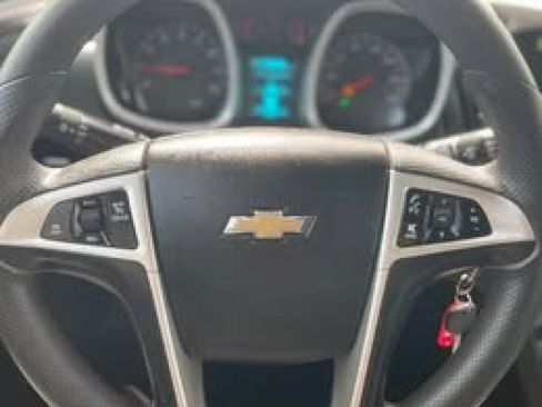 Used 2017 Chevrolet Equinox LT FWD image 12