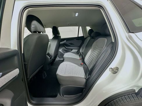 New 2026 Volkswagen Tiguan S image 15