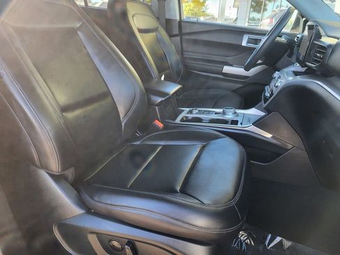 Certified 2023 Ford Explorer XLT w/ Equipment Group 202A image 22