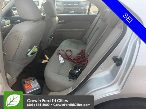 Used 2010 Ford Fusion SE FWD image 10
