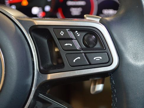 Certified 2021 Porsche Cayenne Coupe image 22