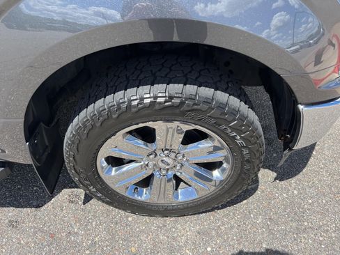 Used 2018 Ford F150 XLT w/ Equipment Group 302A Luxury AWD/4WD image 6
