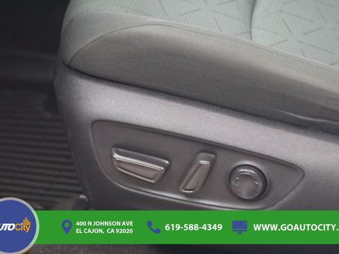 Used 2023 Toyota RAV4 XLE FWD image 17