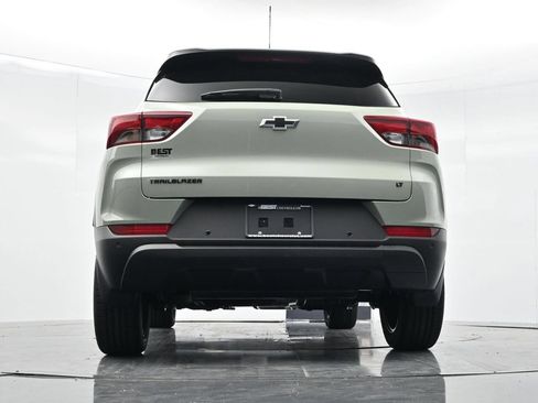 New 2026 Chevrolet TrailBlazer LT w/ Midnight Edition FWD image 31