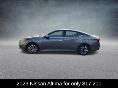 Used 2023 Nissan Altima 2.5 SV
