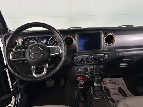 Used 2023 Jeep Gladiator Mojave w/ Cold Weather Group image 3