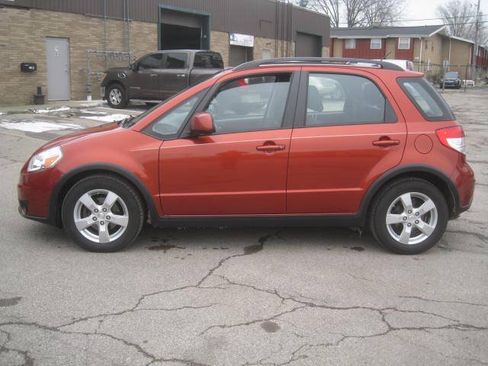 Used 2012 Suzuki SX4 Premium AWD/4WD image 8