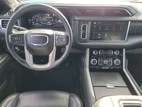Certified 2023 GMC Yukon Denali image 11