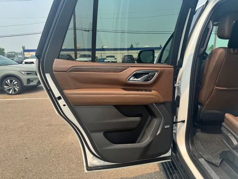 Used 2021 Chevrolet Tahoe High Country AWD/4WD image 15