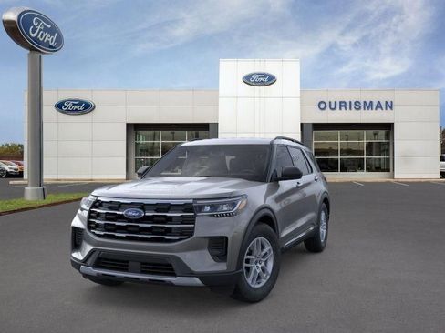 New 2025 Ford Explorer Active image 3