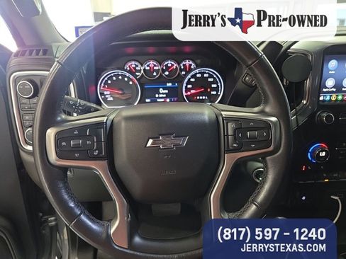 Used 2020 Chevrolet Silverado 1500 RST w/ Texas Edition image 13