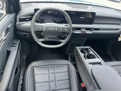 New 2026 Kia EV9 Land w/ Nightfall Edition Package image 6