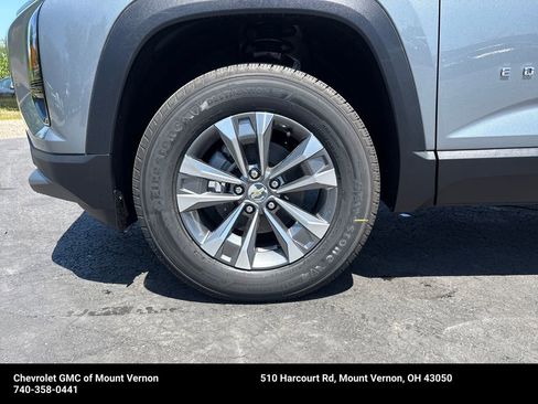 New 2026 Chevrolet Equinox LT w/ Convenience Package II FWD image 23