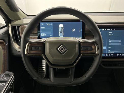 Used 2022 Rivian R1T Adventure image 26