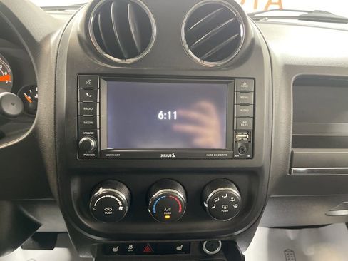 Used 2017 Jeep Patriot High Altitude image 24