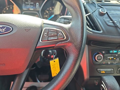 Used 2018 Ford Escape SE FWD image 22