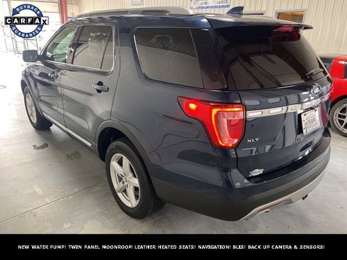 Used 2017 Ford Explorer XLT w/ Equipment Group 202A image 7