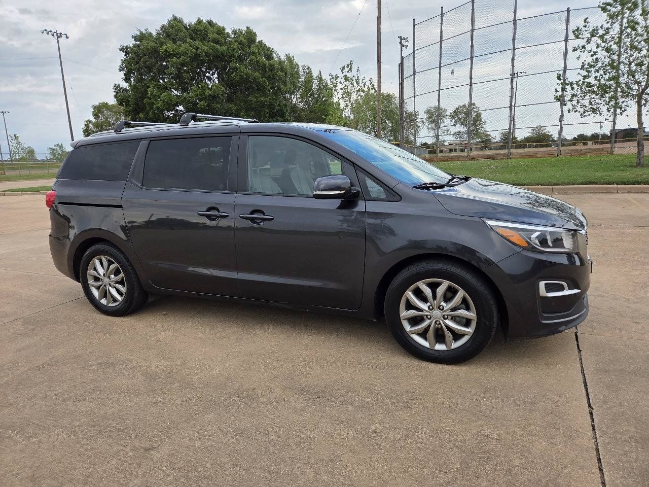 Used 2020 Kia Sedona EX FWD image 28