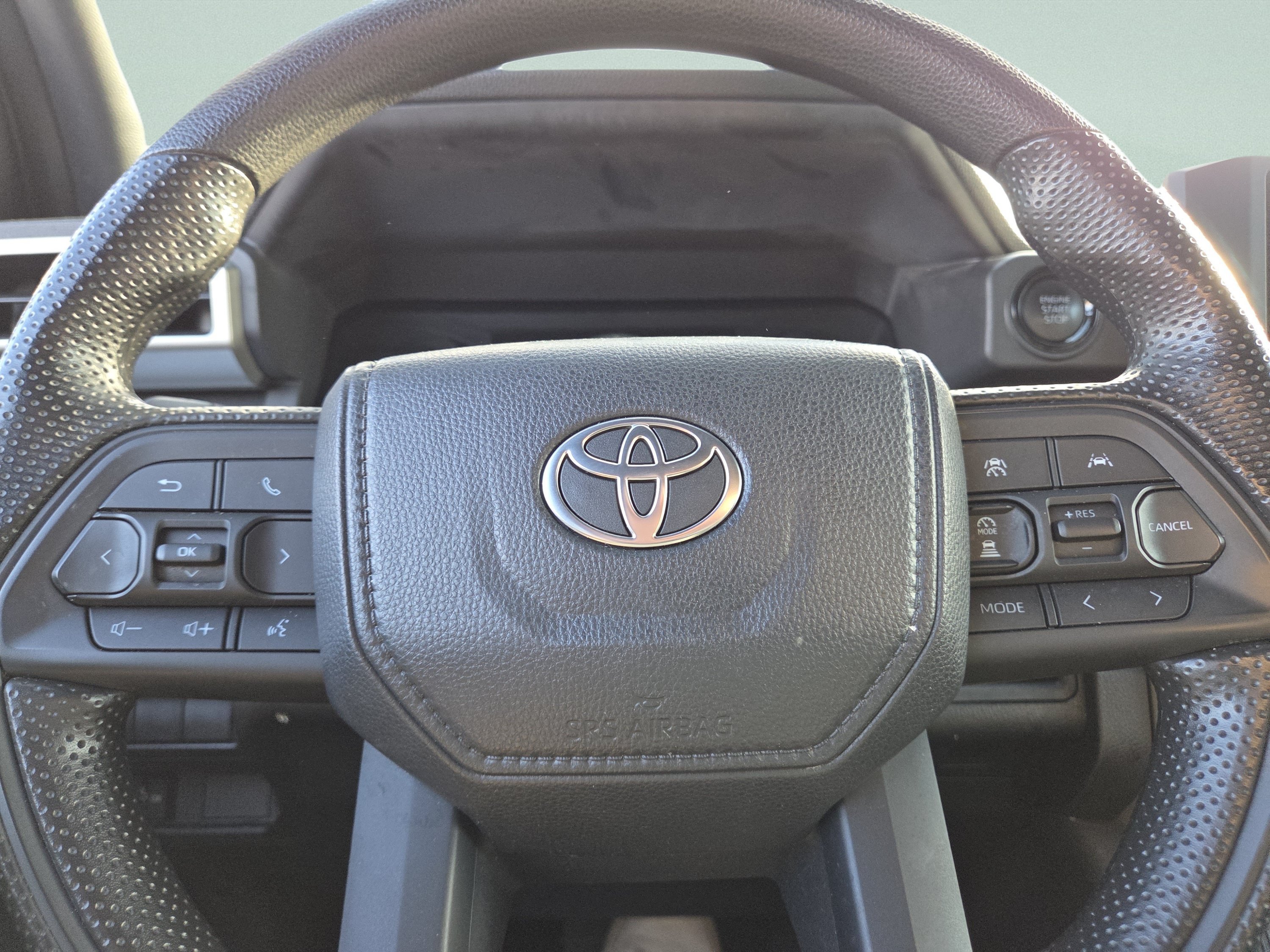Used 2025 Toyota Tacoma SR5 AWD/4WD image 31