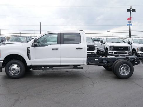 New 2026 Ford F350 XL w/ XL Chrome Package AWD/4WD image 6
