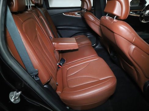 Used 2019 Lincoln Nautilus Reserve image 32