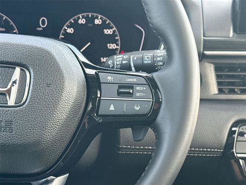 Certified 2025 Honda Pilot Touring image 26
