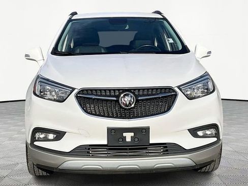 Used 2019 Buick Encore Sport Touring image 2