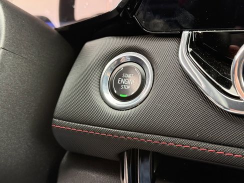 Used 2023 Chevrolet Colorado Z71 w/ Z71 Convenience Package 2 image 28