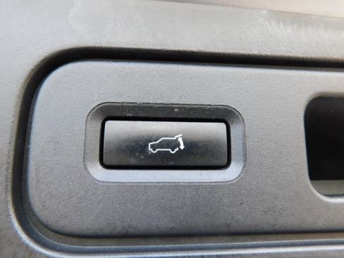 Used 2012 MAZDA CX-9 Grand Touring w/ Moonroof & Bose Audio Pkg image 5