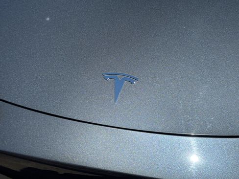 Used 2022 Tesla Model Y Performance AWD/4WD image 11