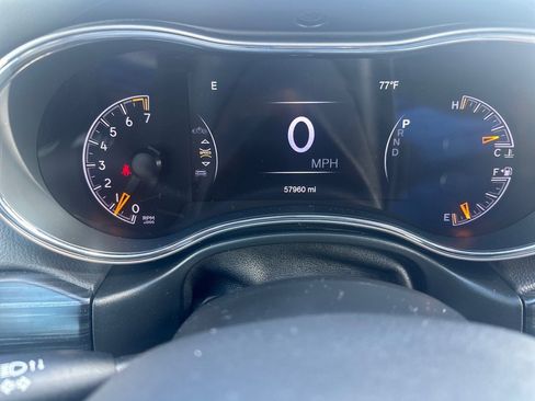 Used 2020 Jeep Grand Cherokee Laredo w/ Quick Order Package 2BN North image 12