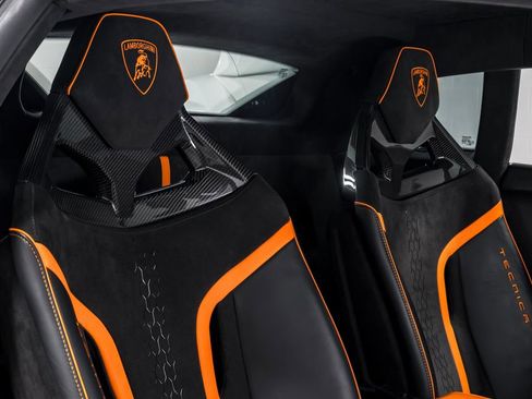 Used 2023 Lamborghini Huracan Tecnica image 35