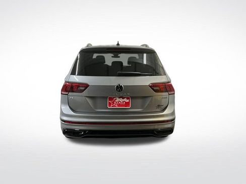 Used 2022 Volkswagen Tiguan SE R-Line AWD/4WD image 5